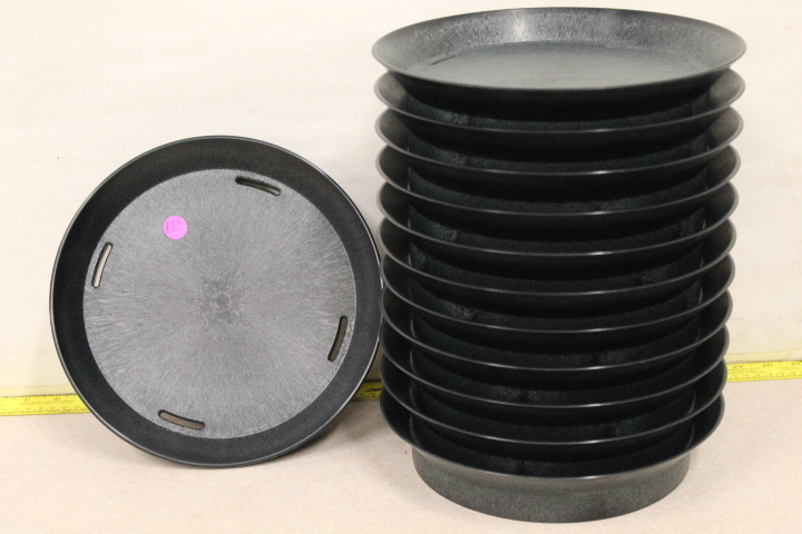 lot 137 image: Appetizer  Sandwich Servers - New