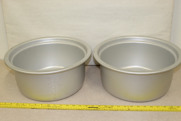 lot 139 image: Heavy Aluminum Bowls - New