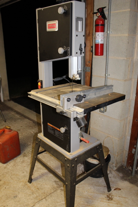 lot 6 image: Craftsman 12 Bandsaw