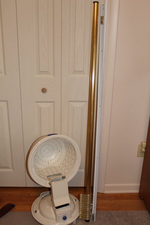 lot 201 image: Hairdryer  Curtain Rod  Track for Door Lot