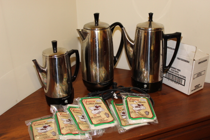 lot 223 image: Coffee Pot Lot