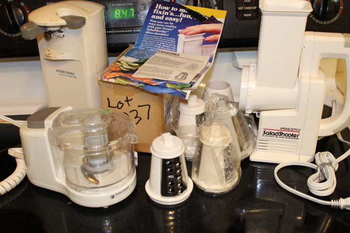 lot 237 image: Small Appliance Lot