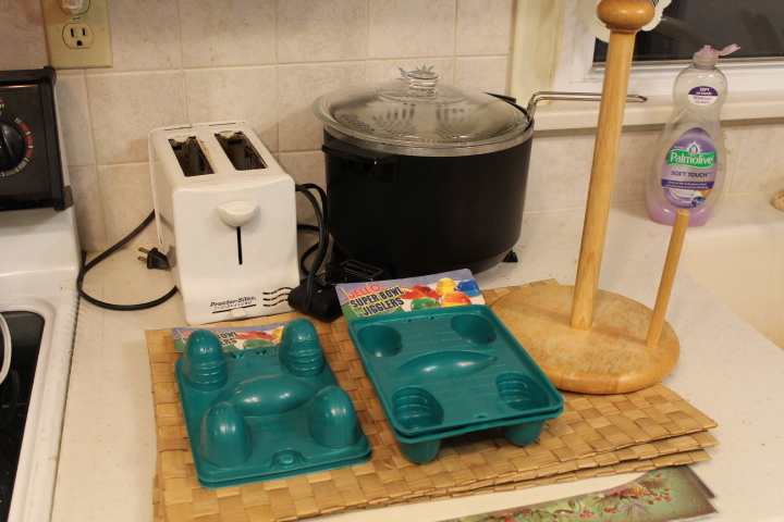 lot 239 image: Kitchen LOT - Fryer, can opener  more