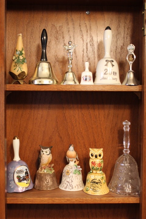 lot 257 image: Bell Lot