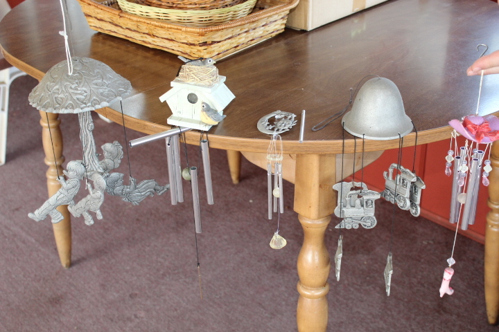 lot 260 image: Chimes