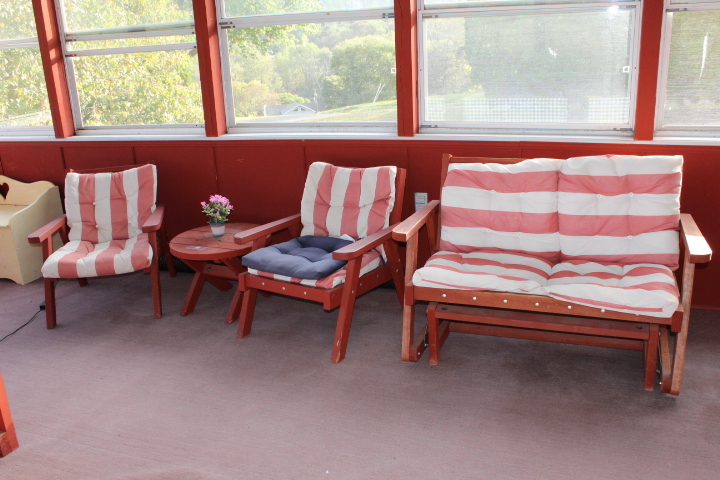 lot 34 image: Outdoor Furniture Lot