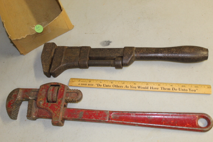 lot 60 image: Pipe Wrench Lot
