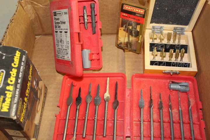 lot 65 image: Various Bit Lot