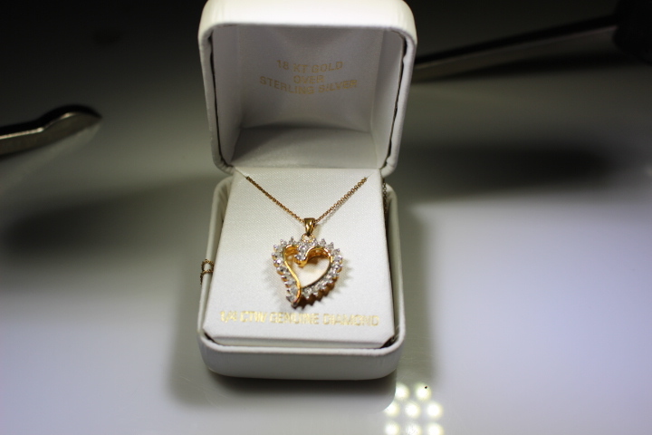 lot 150 image: .25 C Diamond Necklace