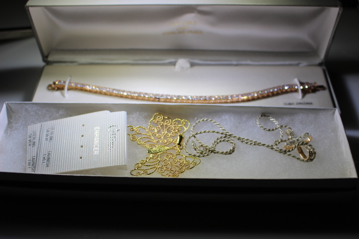 lot 152 image: 2 Boxes of Jewelry