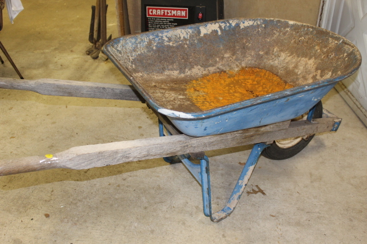 lot 86 image: Wheelbarrow