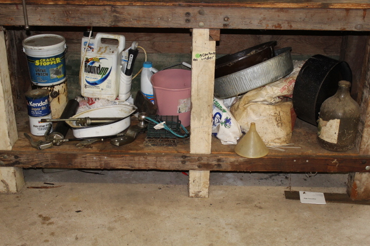 lot 98 image: Workbench Under Shelf  - Grease guns and more