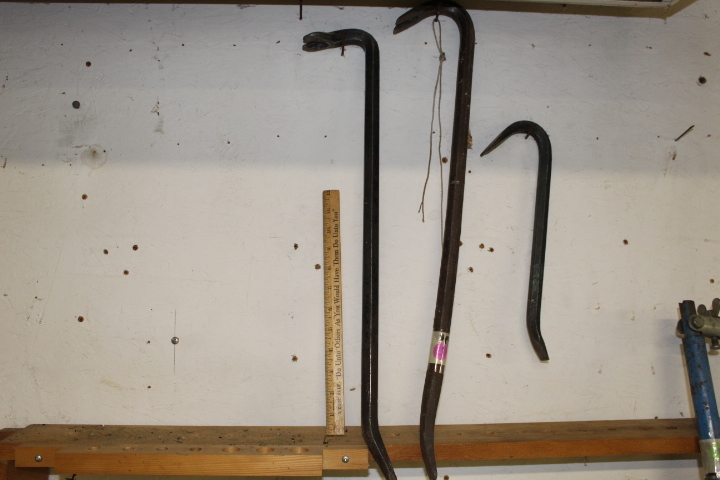 lot 99 image: Crowbar Lot