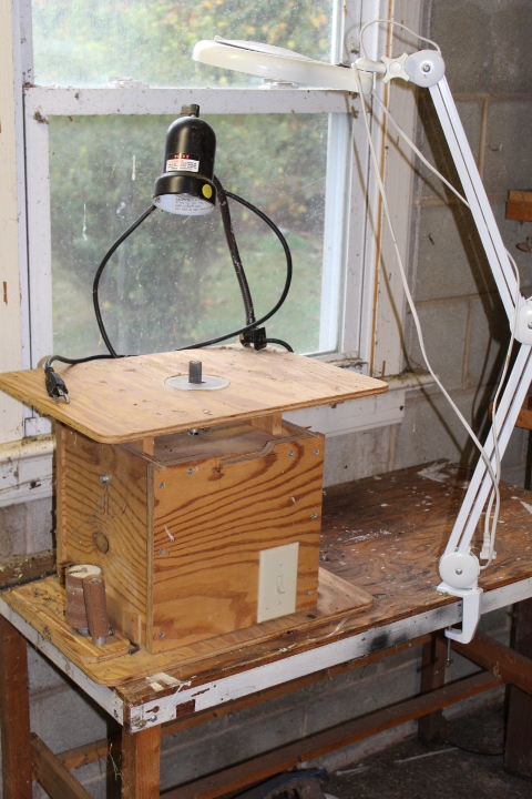 lot 117 image: Drum Sander  Bench Light Lot   see note