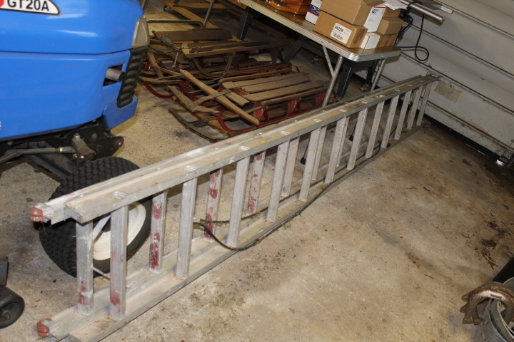 lot 120 image: Ladder - 24 Foot