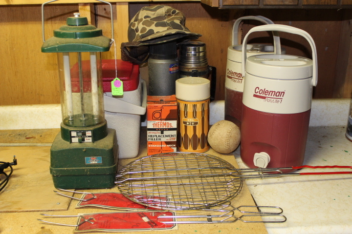 lot 271 image: Camping Lot