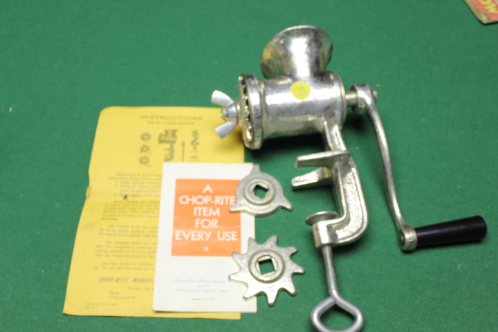 lot 178 image: Food Chopper