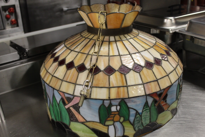 lot 71 image: Hanging Light