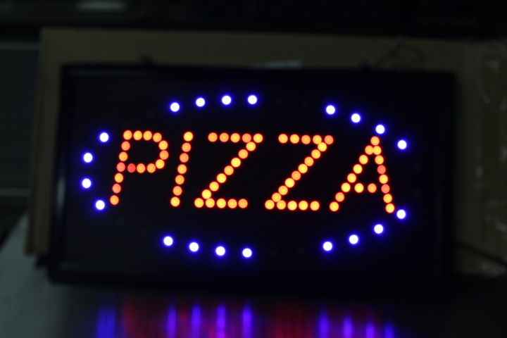 lot 78 image: Pizza Sign