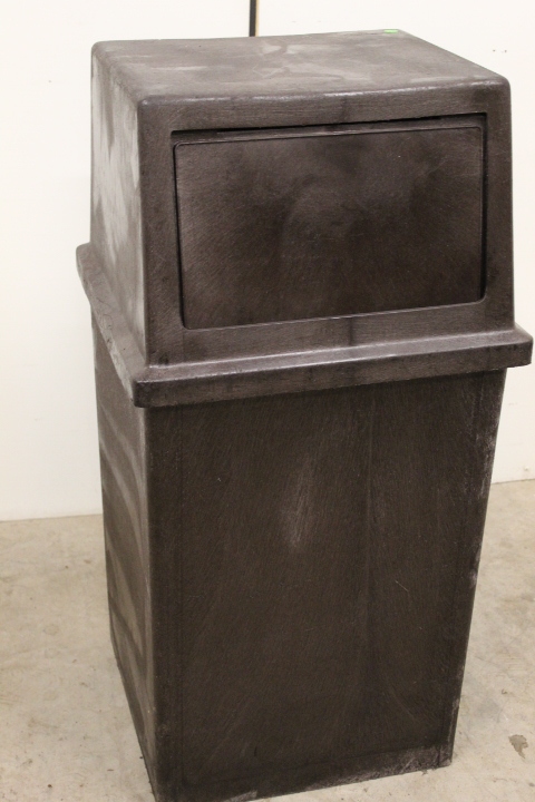 lot 94 image: Trash Can