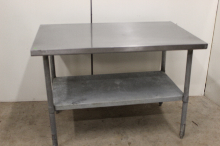 lot 58 image: 4 Stainless steel work table