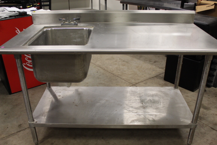 lot 61 image: 5 worktable w sink