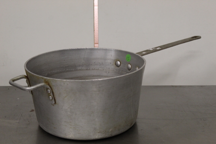 lot 111 image: Sauce pan