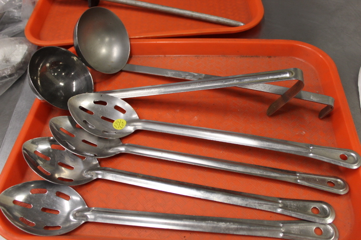 lot 134 image: Utensil LOT