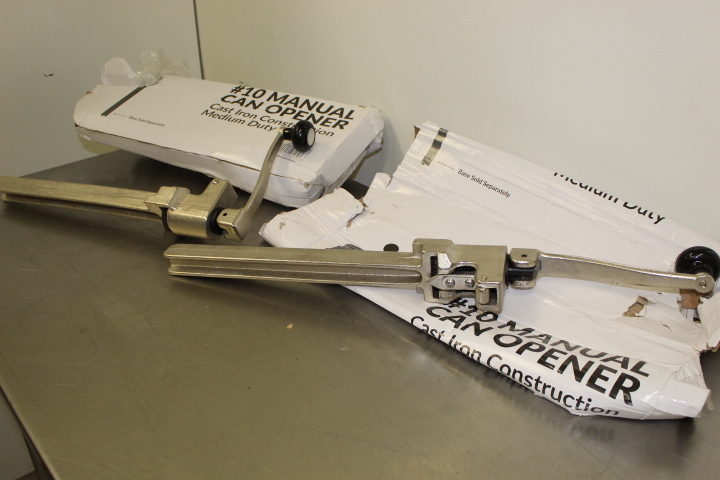 lot 143 image: #10 Can Opener - Never Used