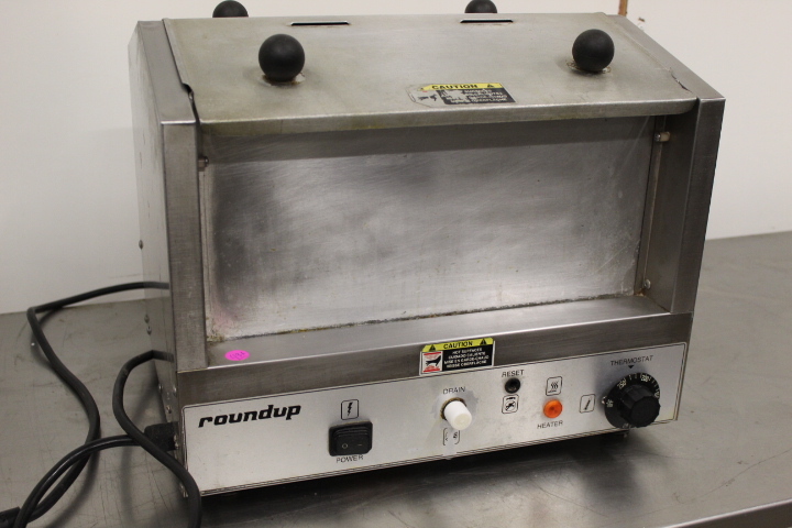 lot 49A image: The Hot Dog Hutch - commercial hot dog steamer