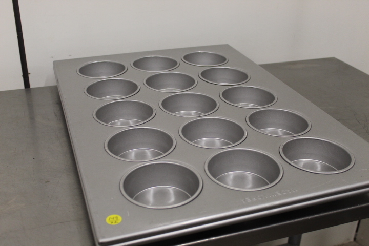 lot 149 image: Full Size Muffin Pans - Very Heavy Weight