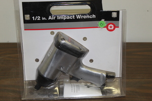 lot 19 image: 12 Air Impact Wrench - Brand New