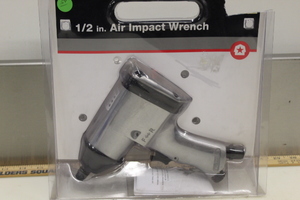 lot 54 image: 12 Air Impact Wrench - Brand New