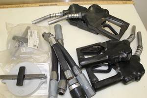 lot 70 image: Fuel nozzle and cap LOT