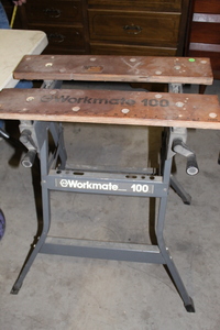 lot 93 image: Work Bench  Vise