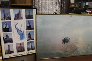 lot 95 image: Beach decor LOT