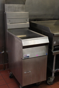 lot 5 image: Fryer by Pitco