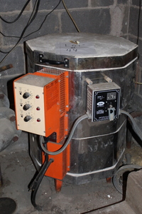 lot 44 image: Kiln