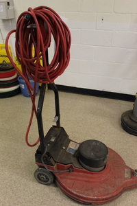 lot 63 image: Industrial Floor Machine