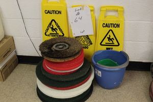 lot 64 image: Floor Buffing Pads Lot