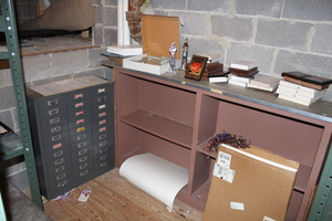 lot 98 image: Metal Shelving  Plaques Lot - All one bid