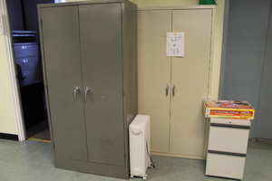 lot 103 image: Metal Cabinet Lot