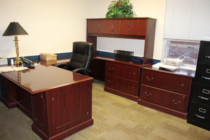 lot 114 image: The Majors Office LOT - All Items Pictured for one bid