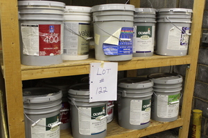 lot 122 image: Paint Lot