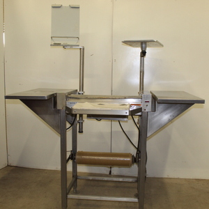 lot 19 image: Hobart Wrapping & Weighing Station