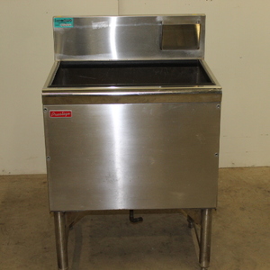 lot 103 image: Ice Bin w 8 circuit Cold Plate