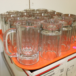 lot 130 image: 10 oz Beer Mugs