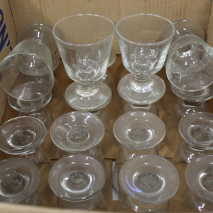 lot 132 image: Stem rocks glasses
