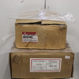 lot 143 image: Vacuum Packing Bags