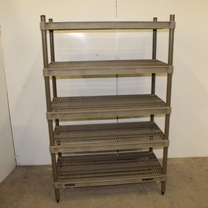 lot 78 image: Metro shelf - Poly-rectum